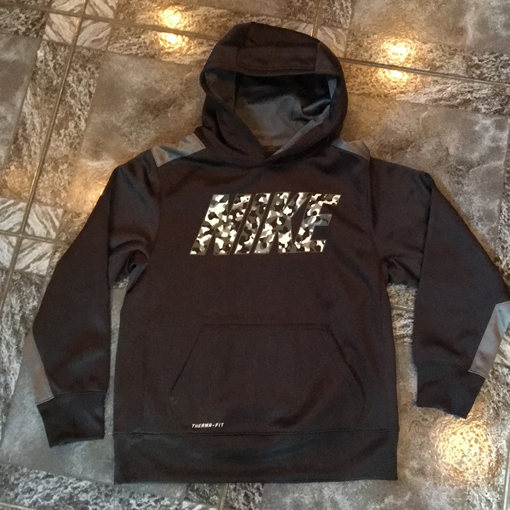 Under Armour Sweatshirt